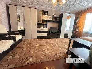 3-к квартира, вторичка, 63м2, 1/1 этаж