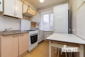 3-к квартира, вторичка, 60м2, 1/9 этаж