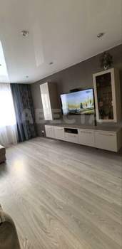 3-к квартира, вторичка, 63м2, 8/10 этаж