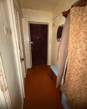 2-к квартира, вторичка, 43м2, 1/4 этаж