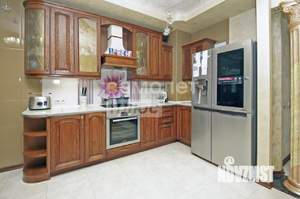 2-к квартира, вторичка, 60м2, 1/9 этаж