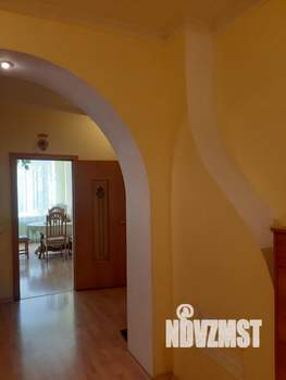 3-к квартира, вторичка, 120м2, 1/6 этаж