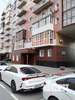 2-к квартира, вторичка, 61м2, 1/9 этаж