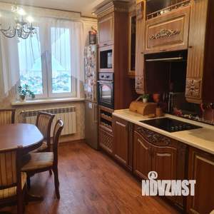 2-к квартира, вторичка, 63м2, 16/16 этаж