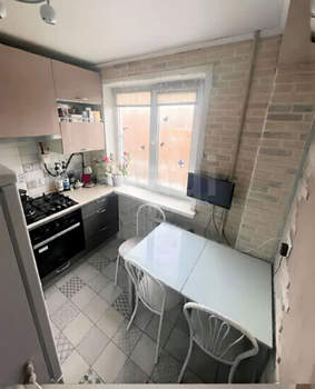 3-к квартира, вторичка, 58м2, 5/5 этаж