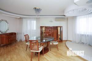 4-к квартира, вторичка, 171м2, 6/8 этаж