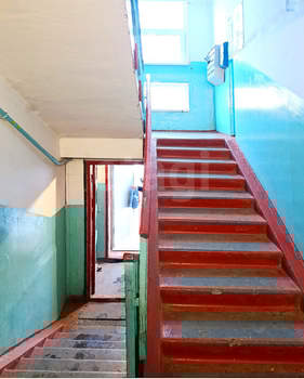 4-к квартира, вторичка, 58м2, 1/5 этаж