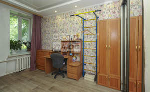 2-к квартира, вторичка, 57м2, 1/3 этаж