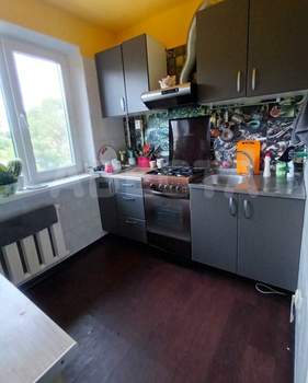 3-к квартира, вторичка, 58м2, 5/5 этаж