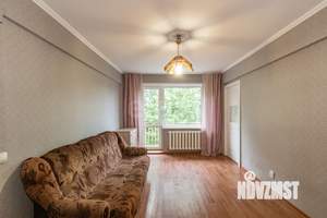 4-к квартира, вторичка, 59м2, 5/5 этаж