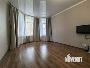 2-к квартира, вторичка, 72м2, 1/3 этаж