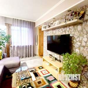 4-к квартира, вторичка, 63м2, 5/5 этаж
