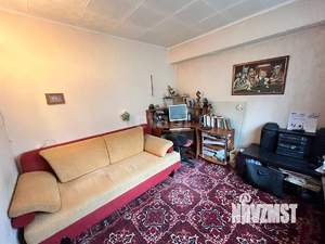 4-к квартира, вторичка, 60м2, 5/5 этаж