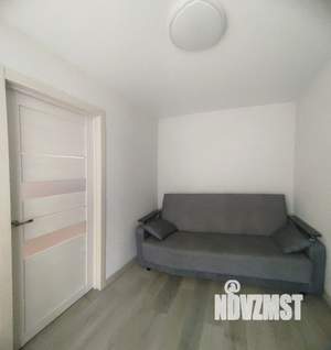 2-к квартира, вторичка, 42м2, 1/5 этаж