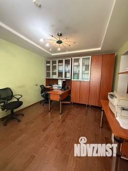 4-к квартира, вторичка, 120м2, 1/10 этаж