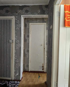 2-к квартира, вторичка, 42м2, 1/5 этаж