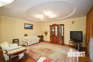 3-к квартира, вторичка, 128м2, 6/6 этаж