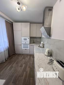 2-к квартира, вторичка, 64м2, 2/19 этаж