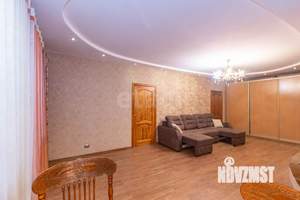 3-к квартира, вторичка, 82м2, 2/2 этаж