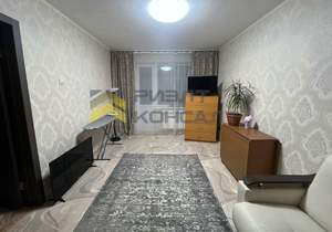 2-к квартира, вторичка, 43м2, 1/9 этаж