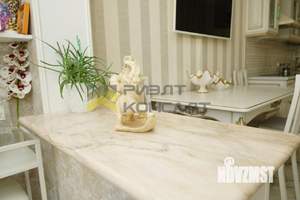 2-к квартира, вторичка, 57м2, 10/17 этаж