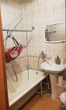 2-к квартира, вторичка, 37м2, 1/2 этаж