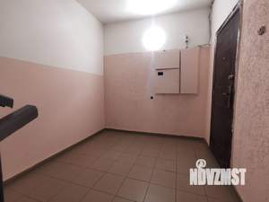 2-к квартира, вторичка, 58м2, 1/9 этаж