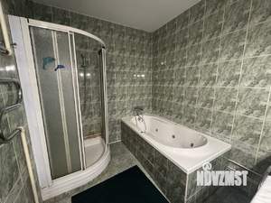 4-к квартира, вторичка, 104м2, 2/5 этаж