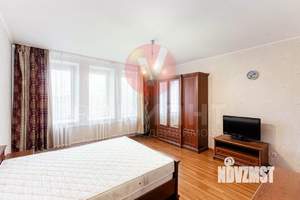 3-к квартира, вторичка, 100м2, 3/5 этаж