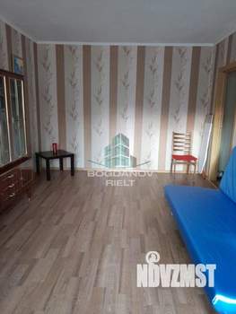 2-к квартира, вторичка, 53м2, 1/9 этаж
