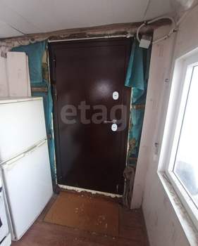 3-к квартира, вторичка, 55м2, 1/1 этаж