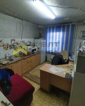 3-к квартира, вторичка, 64м2, 1/9 этаж