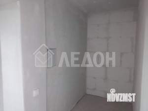 Студия квартира, вторичка, 42м2, 3/9 этаж