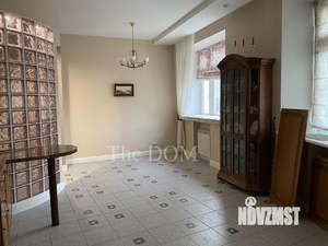 3-к квартира, вторичка, 112м2, 2/8 этаж