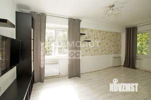 2-к квартира, вторичка, 43м2, 1/5 этаж