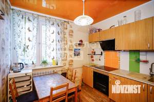 2-к квартира, вторичка, 57м2, 4/17 этаж