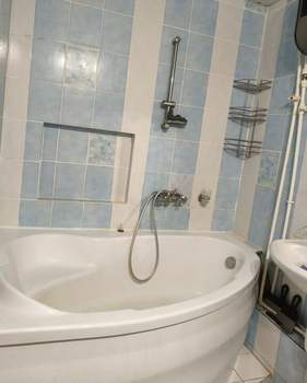 3-к квартира, вторичка, 63м2, 1/10 этаж