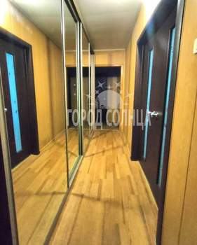 3-к квартира, вторичка, 63м2, 1/9 этаж