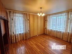 2-к квартира, вторичка, 37м2, 1/5 этаж