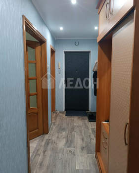 3-к квартира, вторичка, 63м2, 1/9 этаж