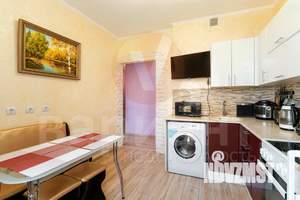 2-к квартира, вторичка, 63м2, 3/9 этаж