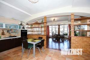 4-к квартира, вторичка, 129м2, 6/10 этаж