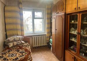 3-к квартира, вторичка, 58м2, 4/5 этаж