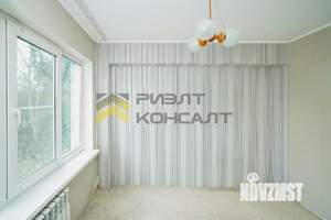 4-к квартира, вторичка, 58м2, 2/5 этаж