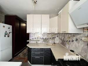 2-к квартира, вторичка, 47м2, 1/4 этаж