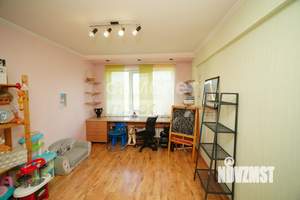 3-к квартира, вторичка, 70м2, 5/5 этаж