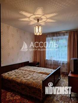 3-к квартира, вторичка, 58м2, 1/9 этаж