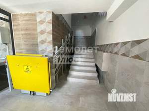 2-к квартира, вторичка, 61м2, 3/8 этаж