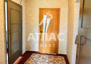 3-к квартира, вторичка, 69м2, 1/1 этаж