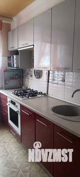 3-к квартира, вторичка, 50м2, 1/9 этаж